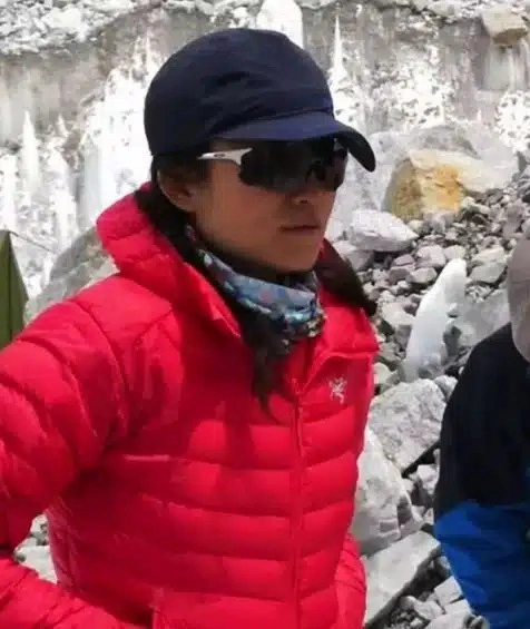 Chinese Mountaineer Dong Hong Juan