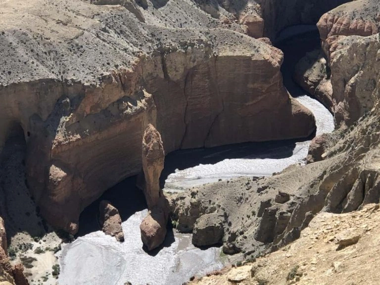 Kaligandaki gorge in Upper Mustang