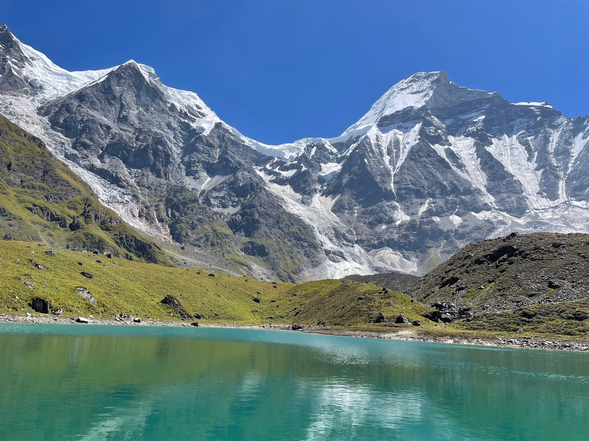 kalindhunga-taal-and-api-himal-base-camp.avif