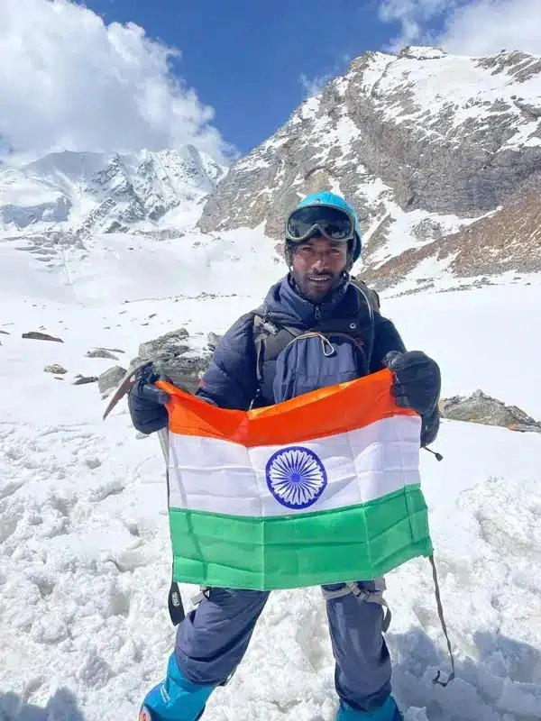 Mr. Mushin V.A, an Indian Army, reached EBC in 22 hours