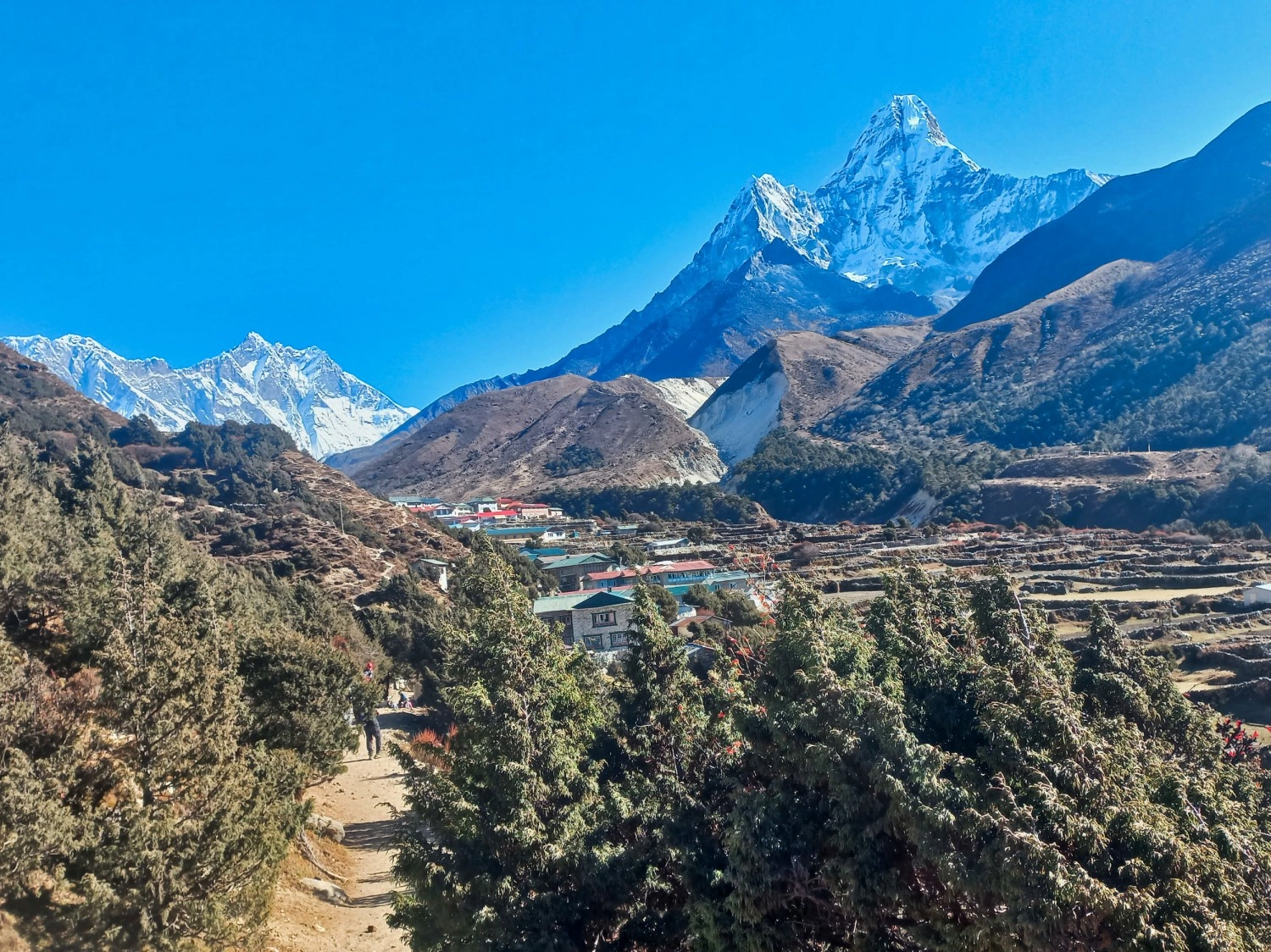 Pangboche village and View of Mt. Ama Dablam