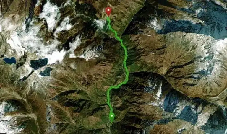 Phakding to Namche Bazaar trail