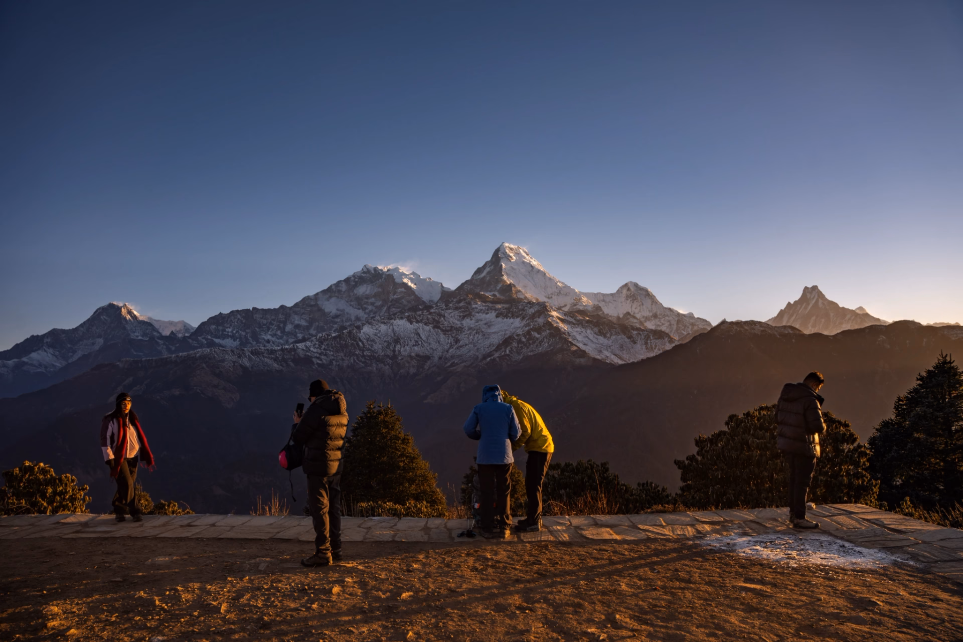 sunrise-view-from-poon-hill-with-annapurna-mountain-range.avif